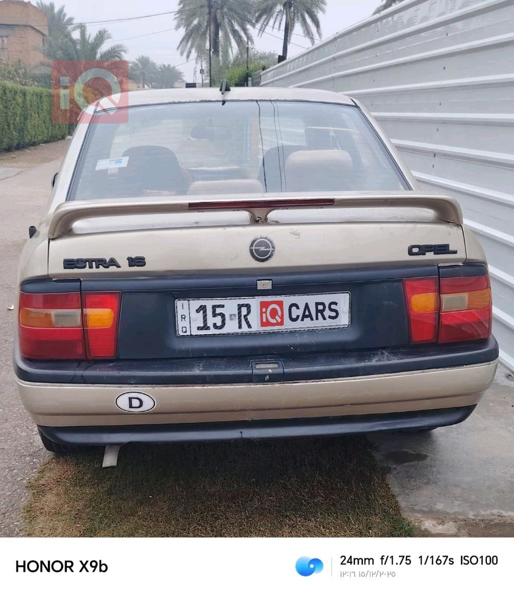 اوبل فيكترا